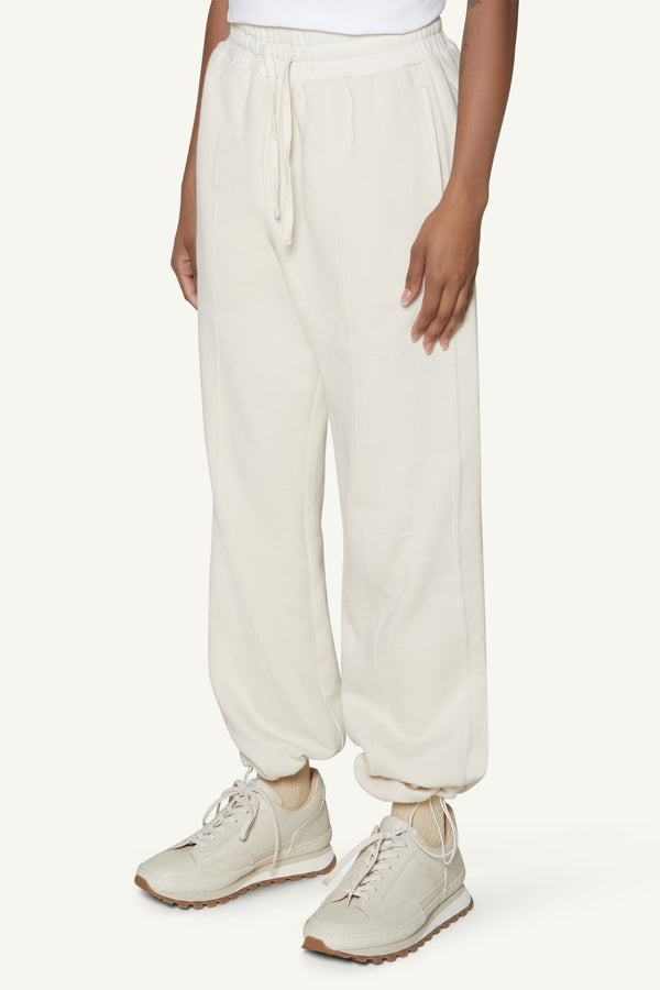 HEAVYWEIGHT STRAIGHT LEG SWEATPANTS - CREAM