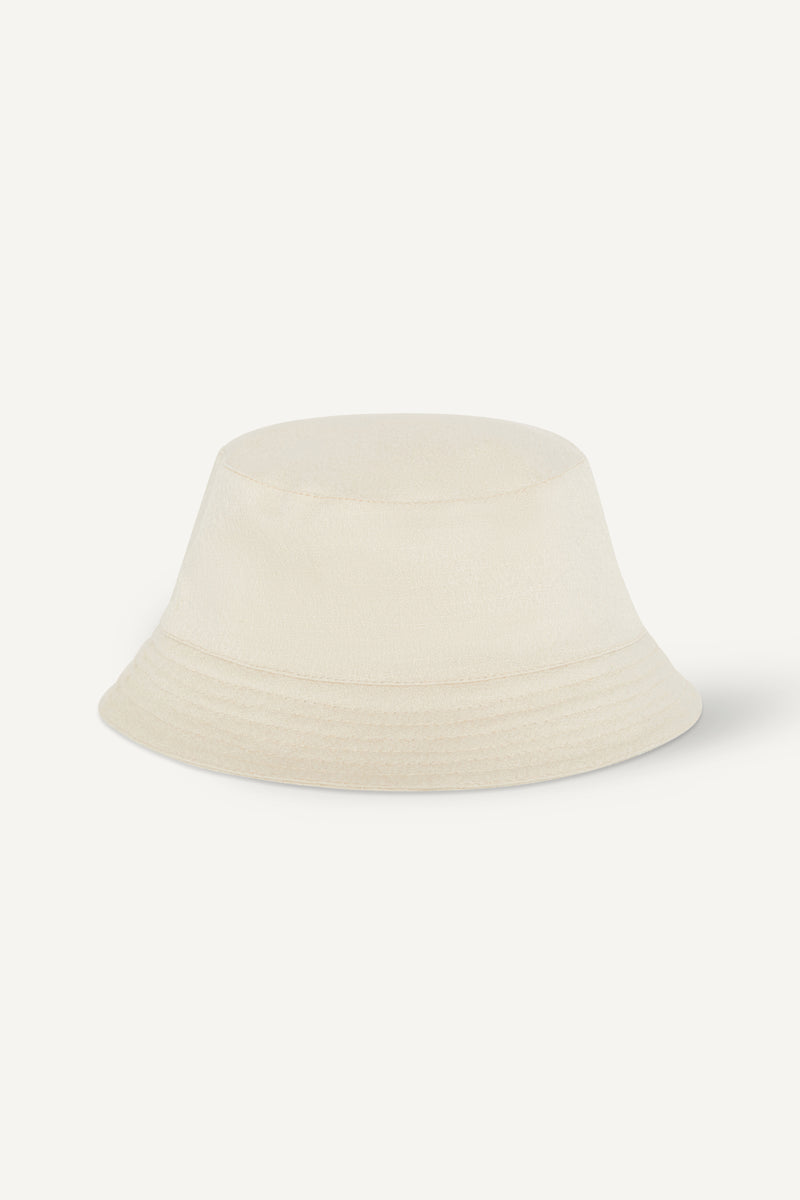 AZURE BUCKET HAT - CREAM